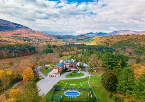 Exploring Fall Foliage Retreats: Luxurious Mountain Villas in Vermont